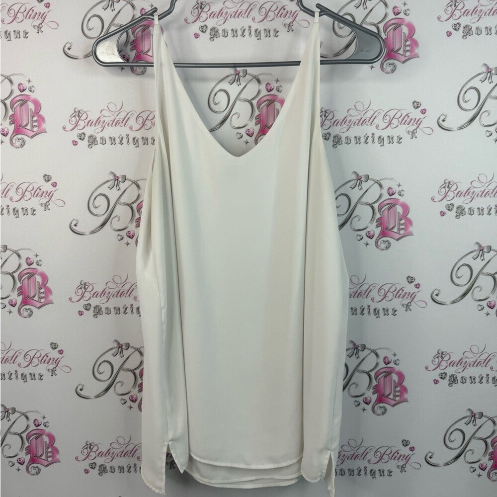 R Essentials reitmans tank top long style white flowy Elegant Cream Blouse